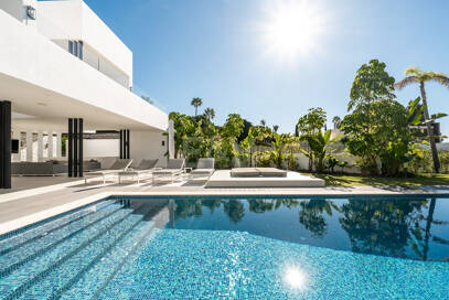 Villa contemporánea de lujo en Las Lomas del Marbella Club, Milla de Oro de Marbella