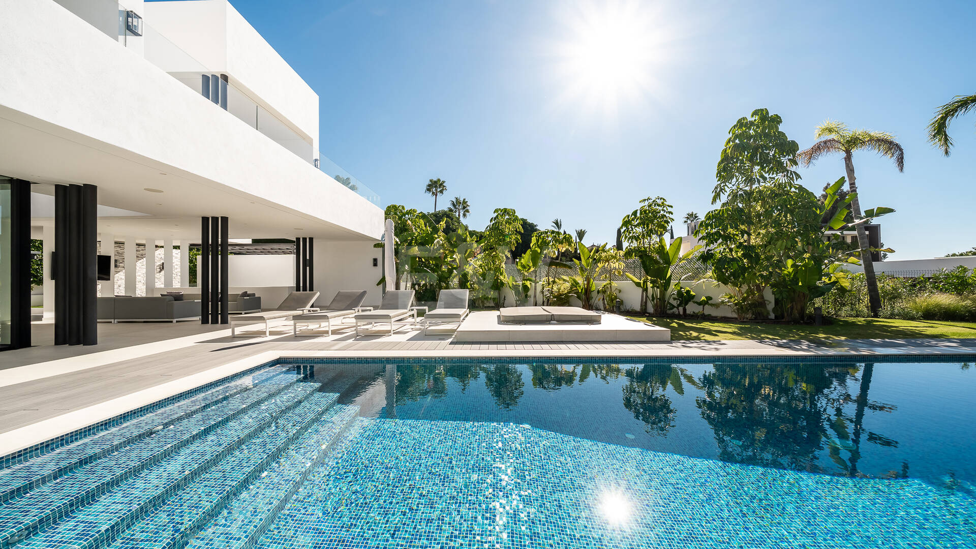 Villa contemporánea de lujo en Las Lomas del Marbella Club, Milla de Oro de Marbella