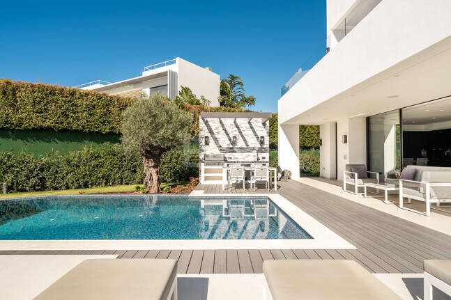 Villa contemporánea de lujo en Las Lomas del Marbella Club, Milla de Oro de Marbella