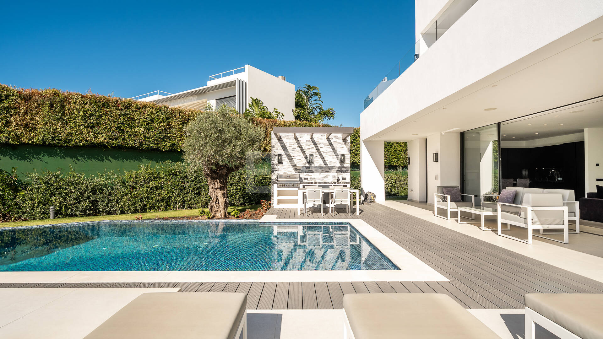 Villa contemporánea de lujo en Las Lomas del Marbella Club, Milla de Oro de Marbella