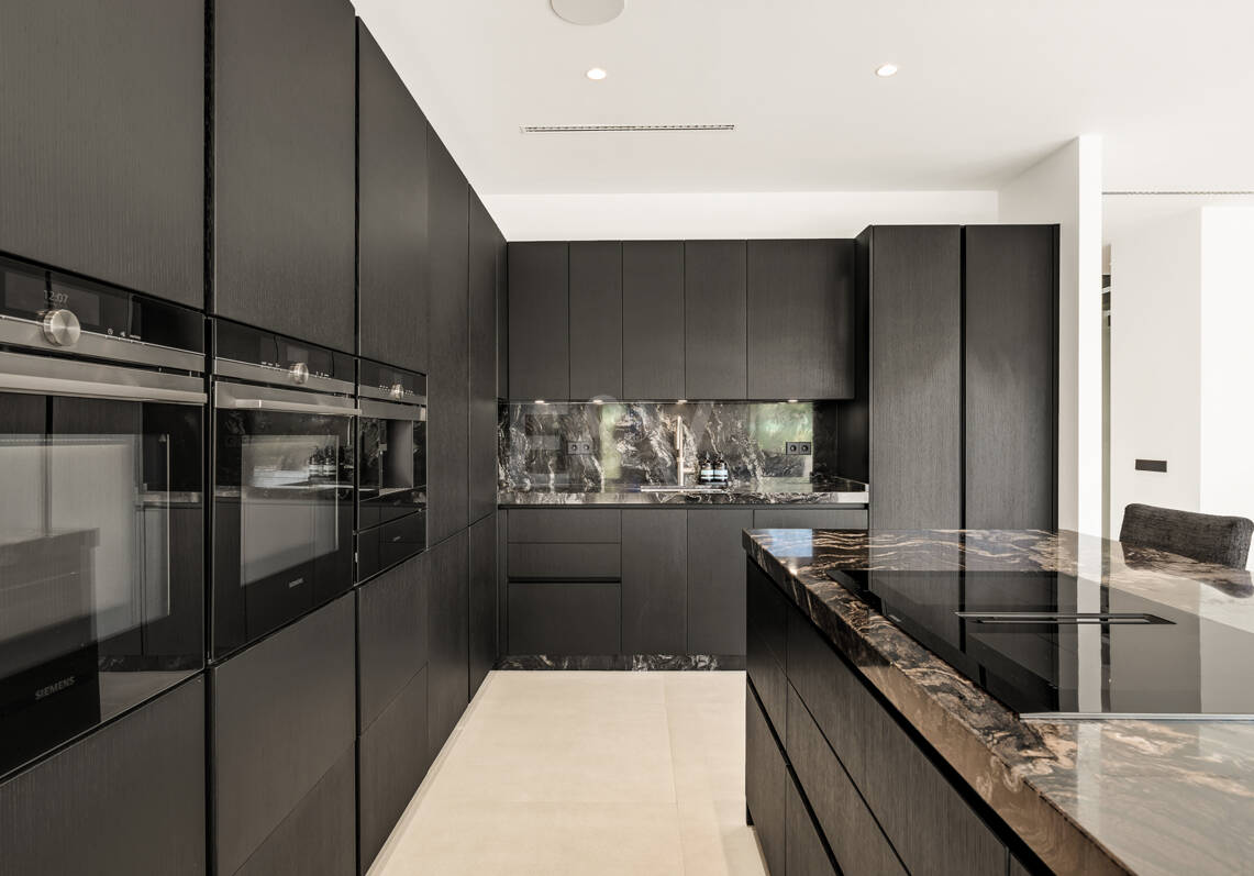 Villa contemporánea de lujo en Las Lomas del Marbella Club, Milla de Oro de Marbella
