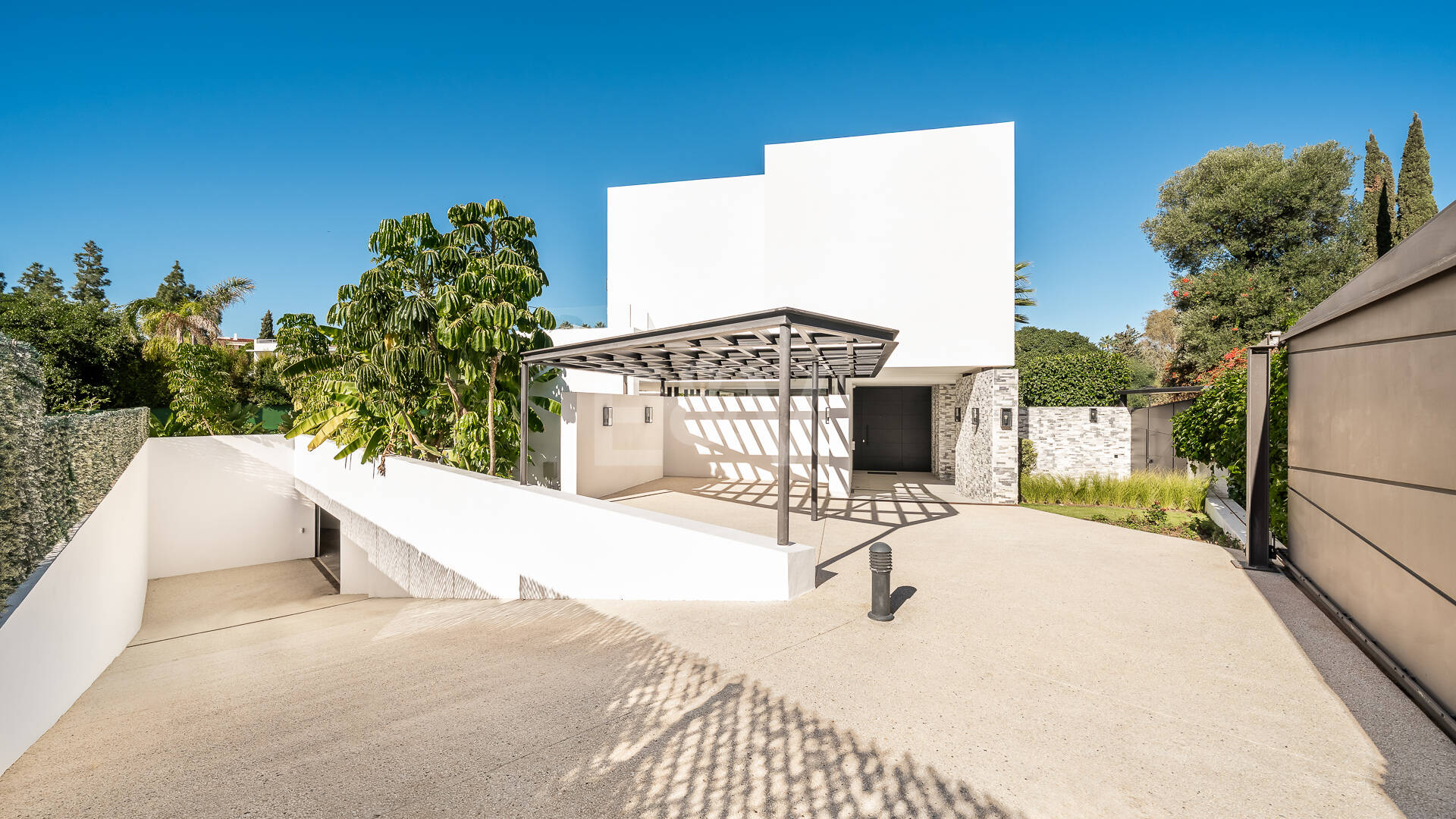 Villa contemporánea de lujo en Las Lomas del Marbella Club, Milla de Oro de Marbella
