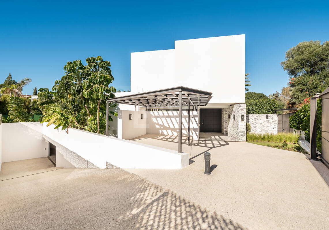 Villa contemporánea de lujo en Las Lomas del Marbella Club, Milla de Oro de Marbella