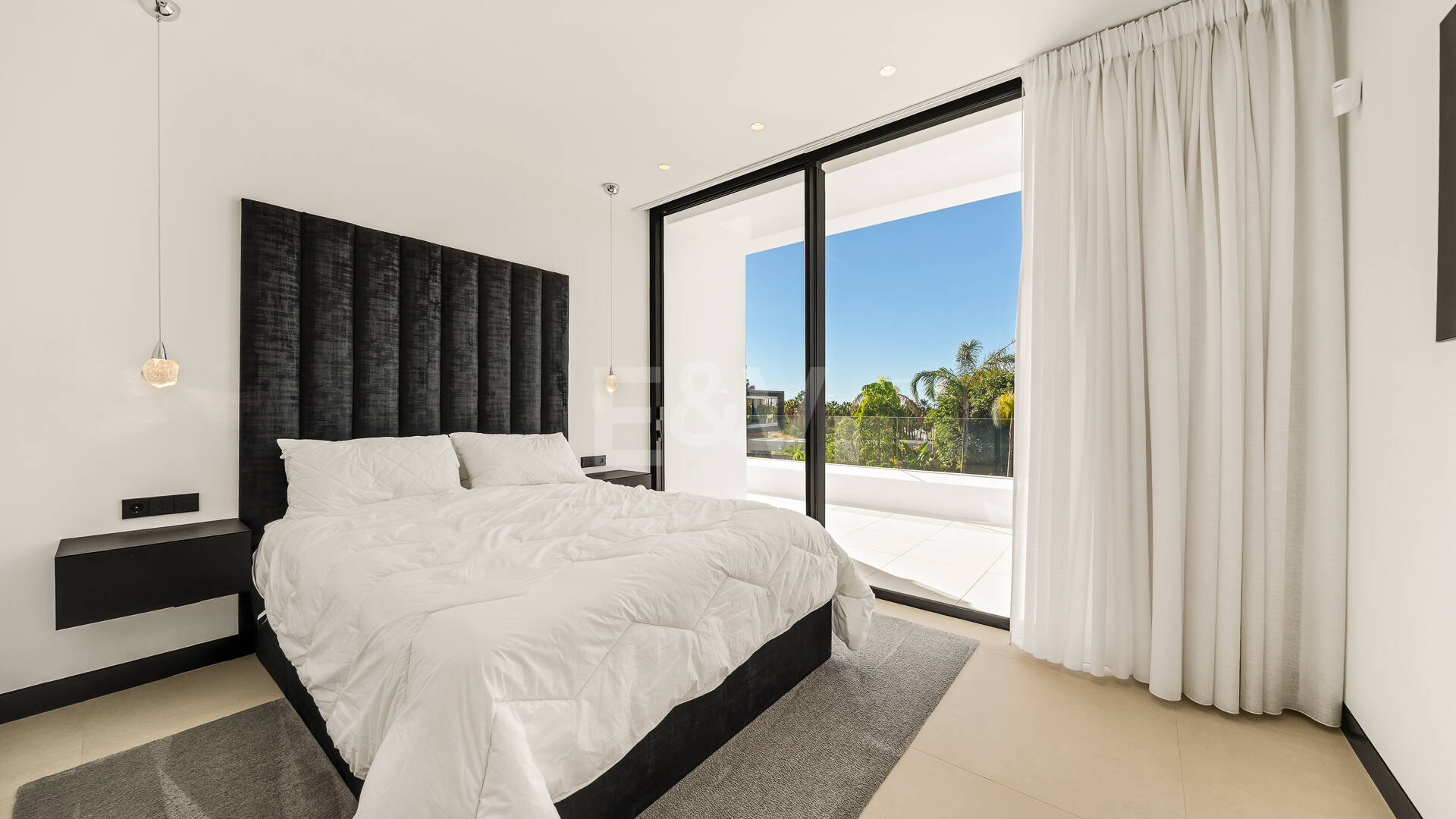 Villa contemporánea de lujo en Las Lomas del Marbella Club, Milla de Oro de Marbella