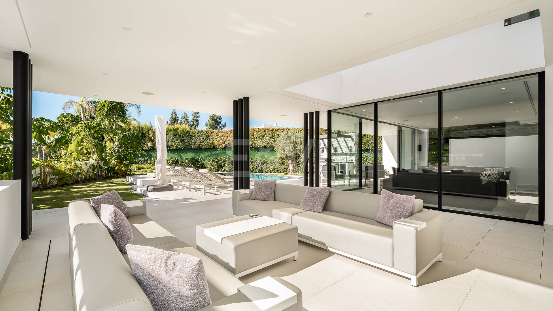 Villa contemporánea de lujo en Las Lomas del Marbella Club, Milla de Oro de Marbella