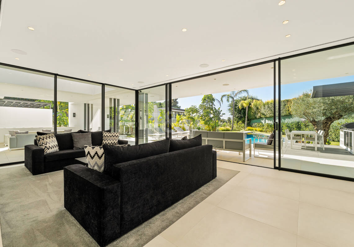 Villa contemporánea de lujo en Las Lomas del Marbella Club, Milla de Oro de Marbella