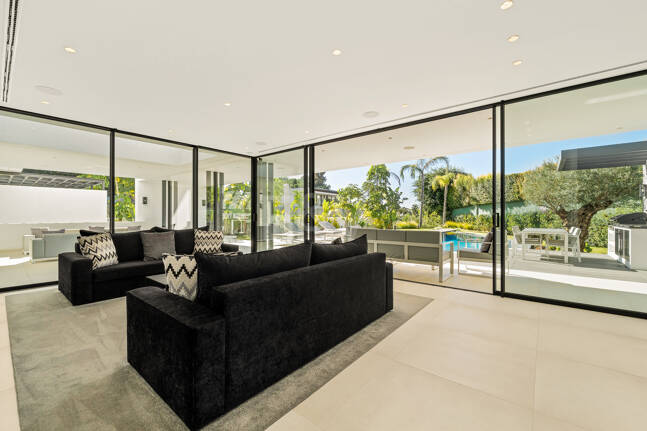 Villa contemporánea de lujo en Las Lomas del Marbella Club, Milla de Oro de Marbella