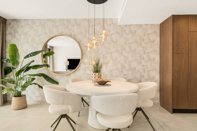Casa adosada de diseño elegante con solárium en la azotea en la Milla de Oro