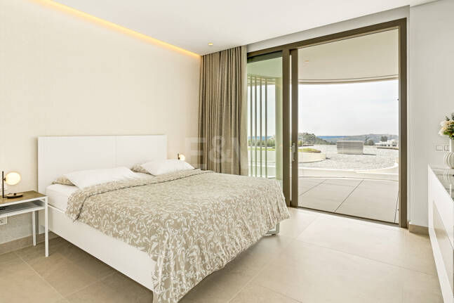 Fully Furnished Apartment with Panoramic Views at The View, La Quinta