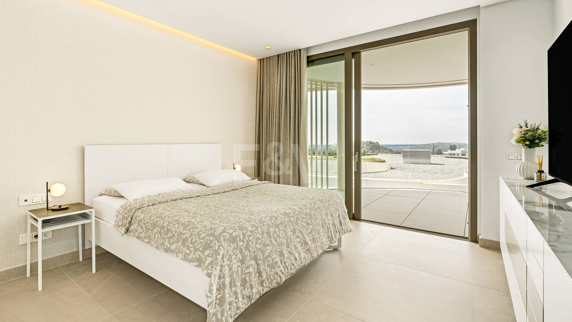 Fully Furnished Apartment with Panoramic Views at The View, La Quinta