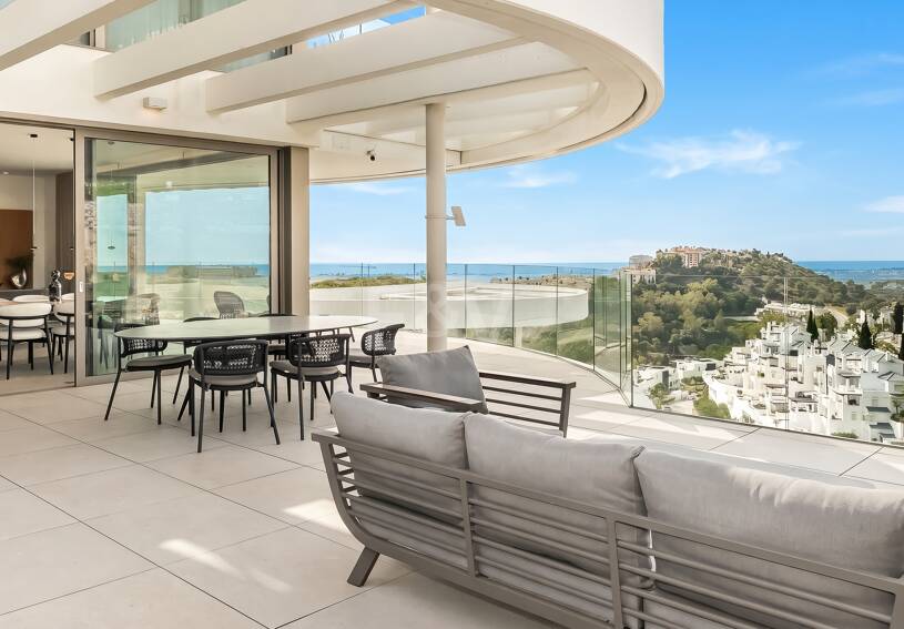 Fully Furnished Apartment with Panoramic Views at The View, La Quinta