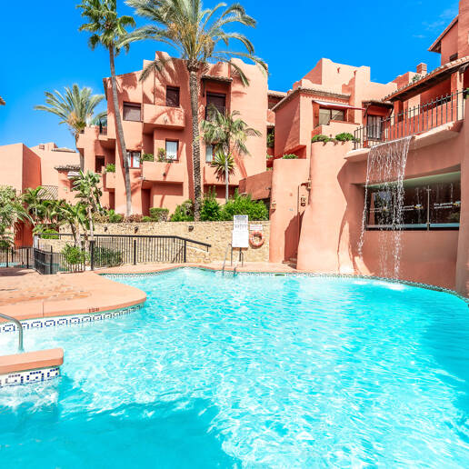 Fully Modernised Beachside Penthouse in Elviria