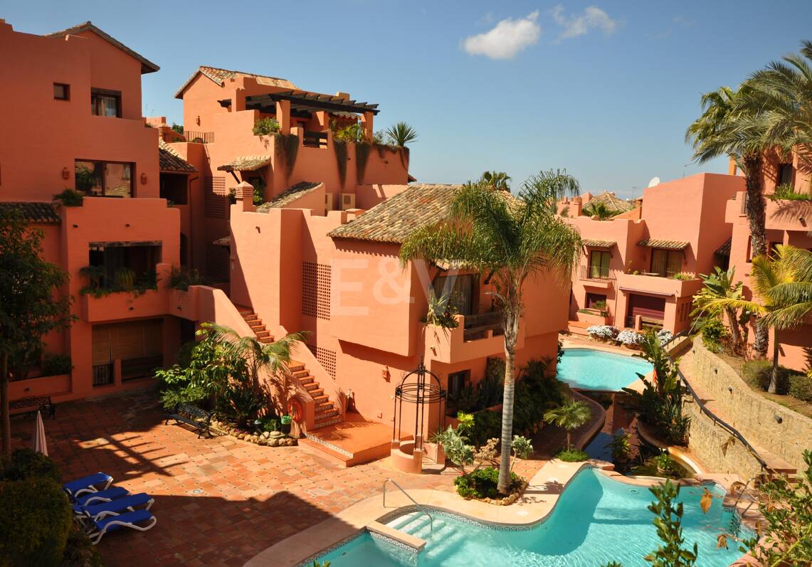 Fully Modernised Beachside Penthouse in Elviria