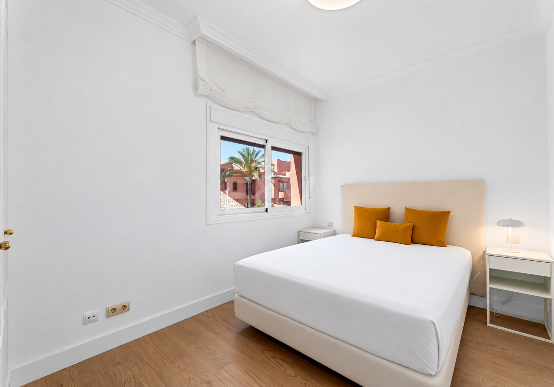 Fully Modernised Beachside Penthouse in Elviria