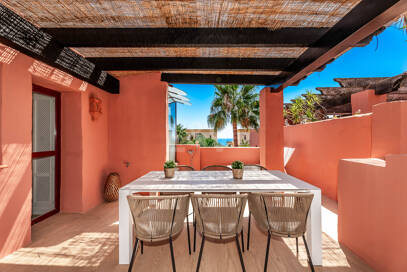 Fully Modernised Beachside Penthouse in Elviria