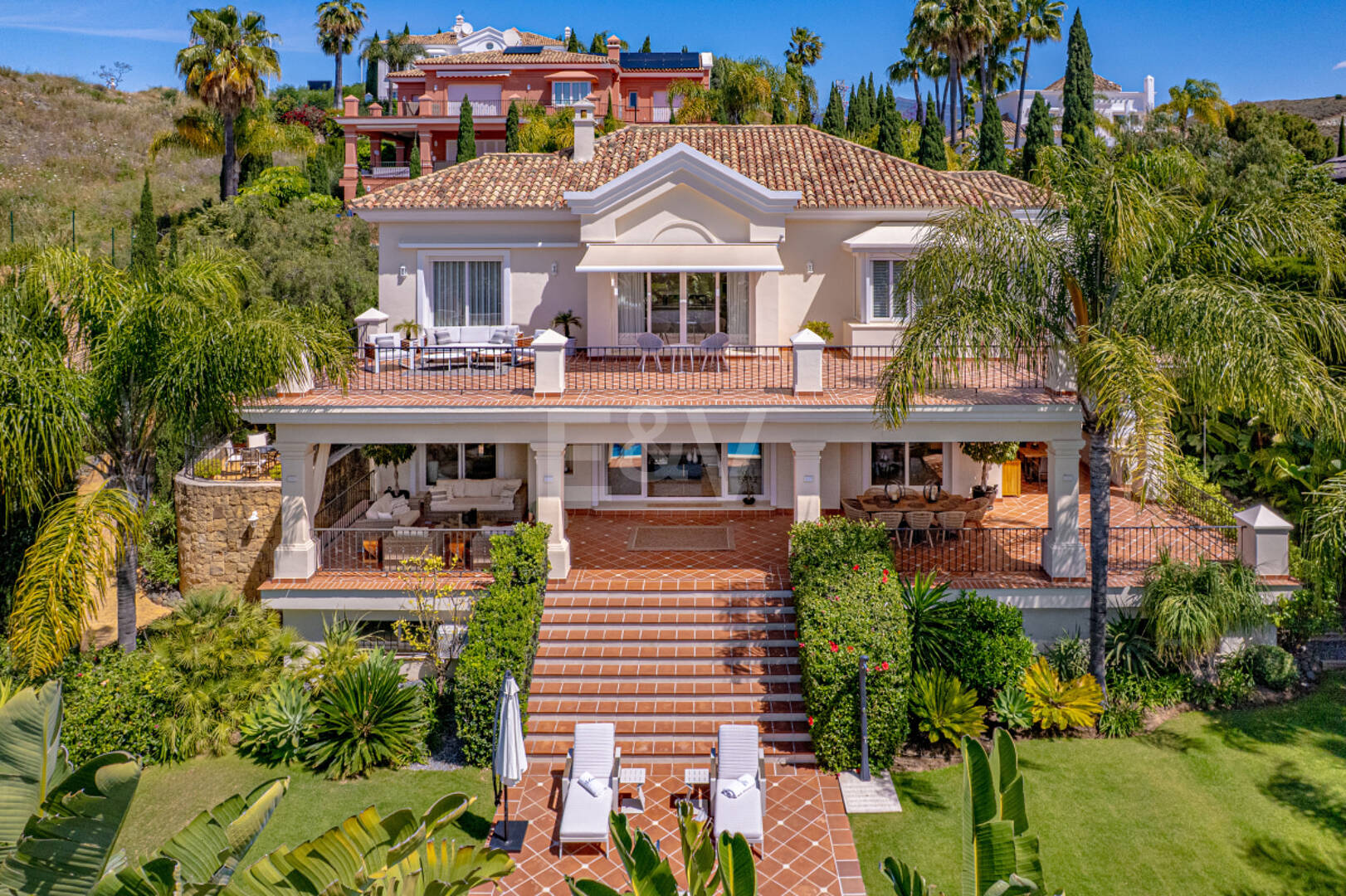 Luxurious Timeless Residence with Panoramic Sea Views in Los Flamingos