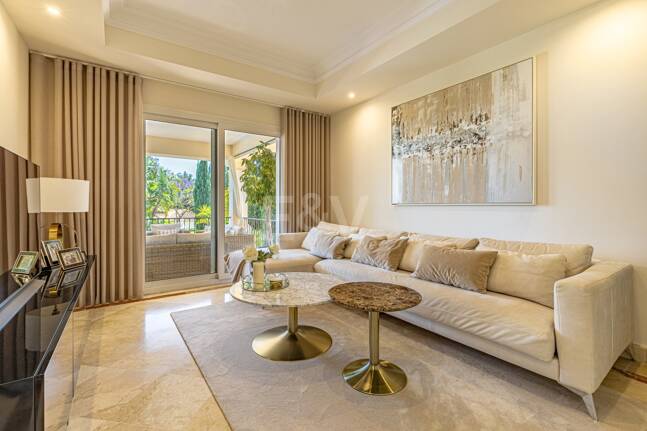 Luxurious Timeless Residence with Panoramic Sea Views in Los Flamingos
