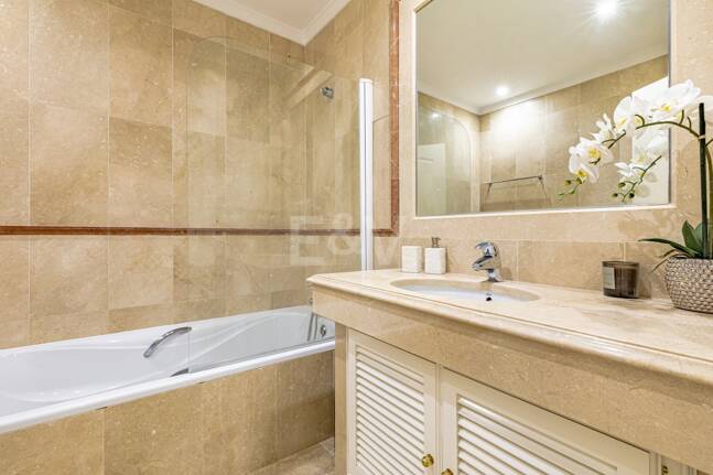 Luxurious Timeless Residence with Panoramic Sea Views in Los Flamingos