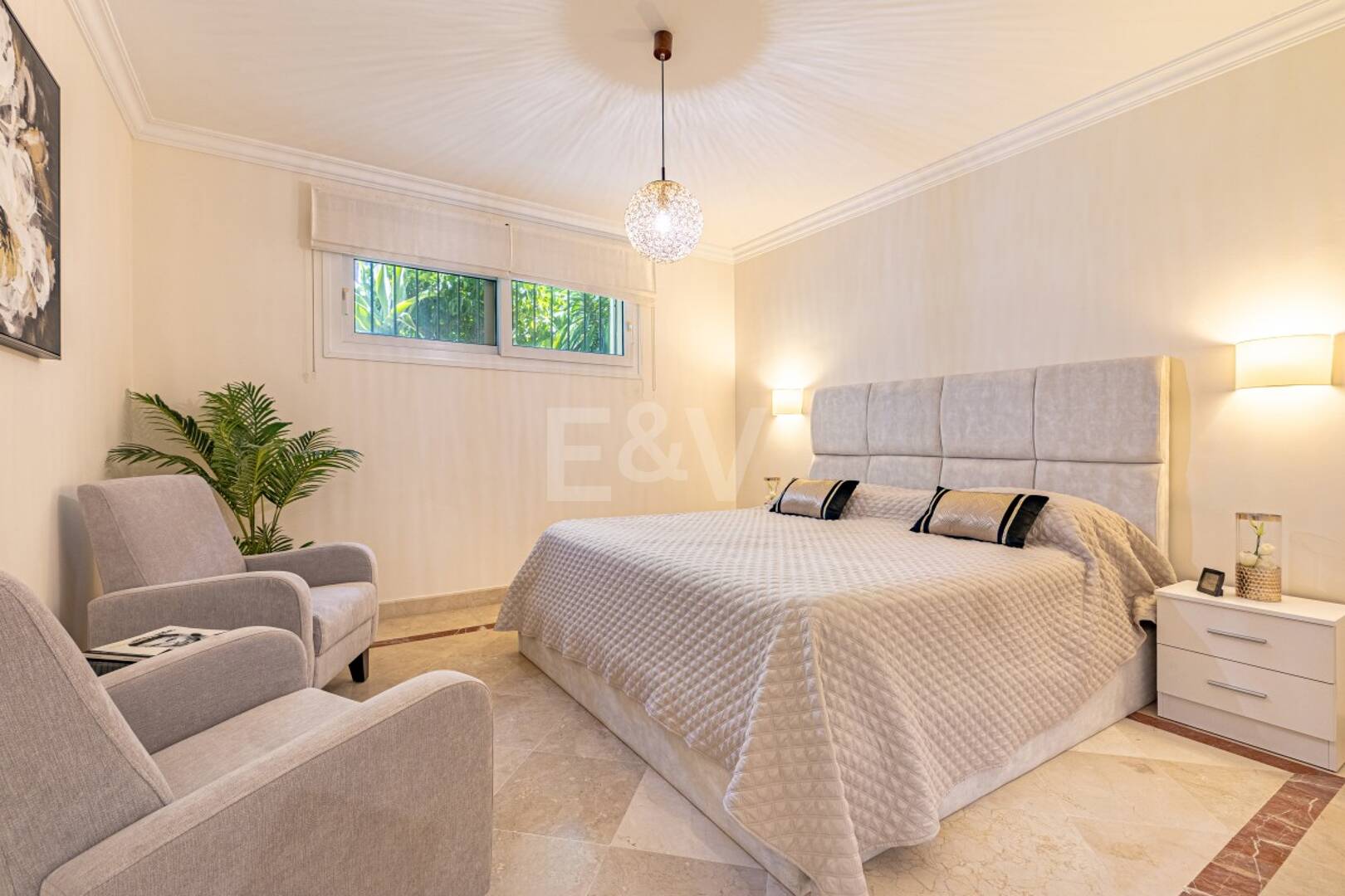 Luxurious Timeless Residence with Panoramic Sea Views in Los Flamingos