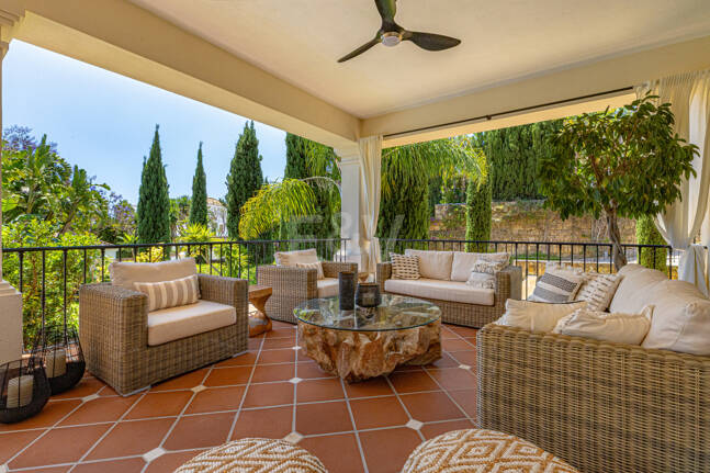 Luxurious Timeless Residence with Panoramic Sea Views in Los Flamingos