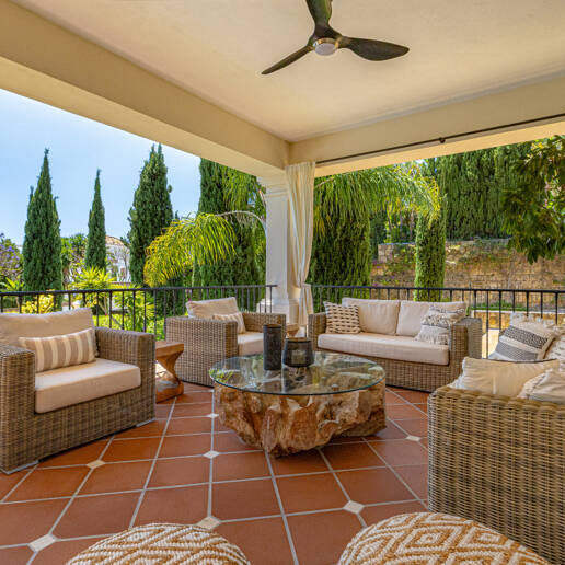 Luxurious Timeless Residence with Panoramic Sea Views in Los Flamingos