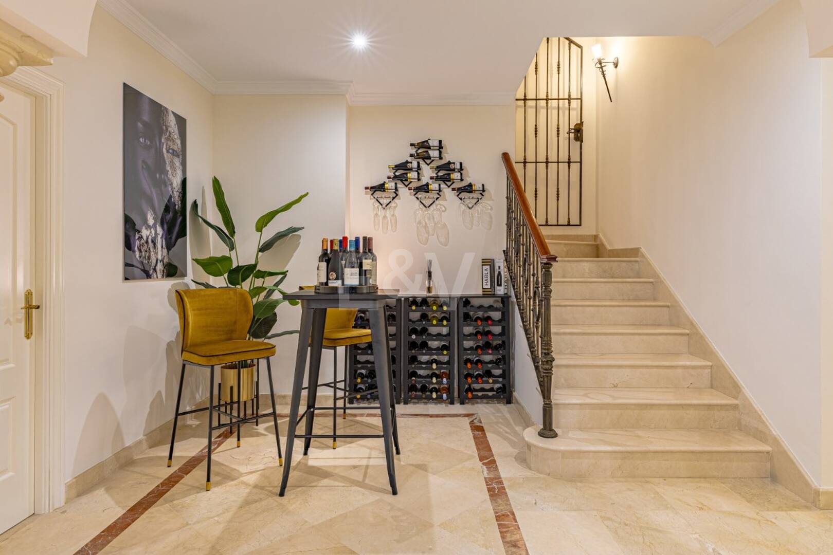 Luxurious Timeless Residence with Panoramic Sea Views in Los Flamingos