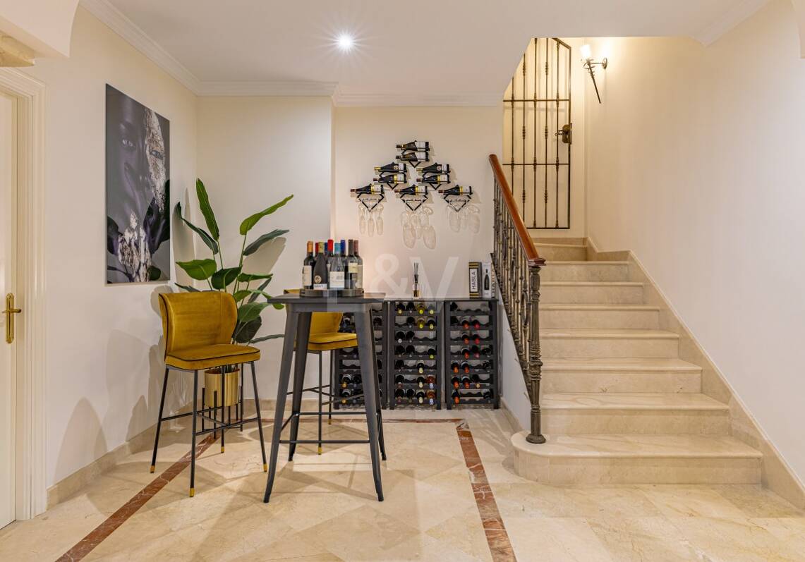 Luxurious Timeless Residence with Panoramic Sea Views in Los Flamingos