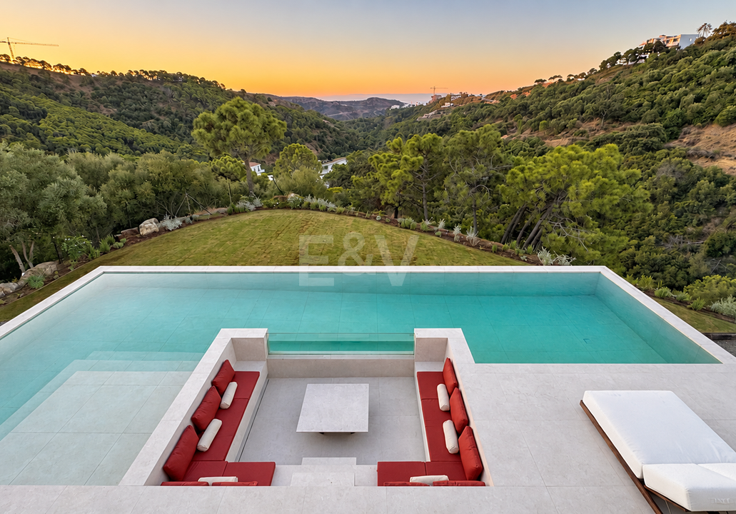 Moderna Villa de Lujo con Wellness Privado en Monte Mayor