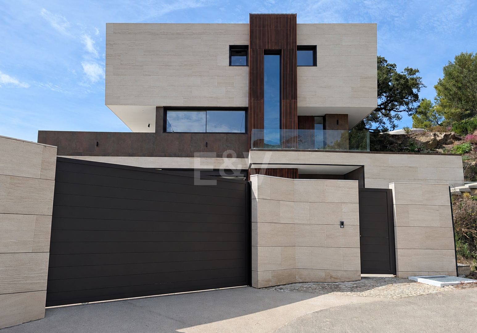 Moderna Villa de Lujo con Wellness Privado en Monte Mayor