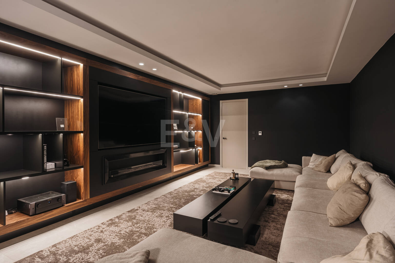 Villa Andrea - Chef-d'œuvre contemporain en première ligne de golf à Santa Maria Golf, Elviria