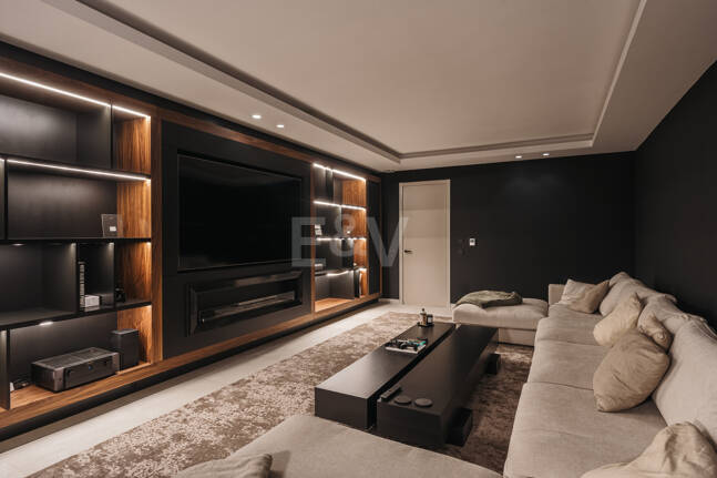 Villa Andrea - Chef-d'œuvre contemporain en première ligne de golf à Santa Maria Golf, Elviria
