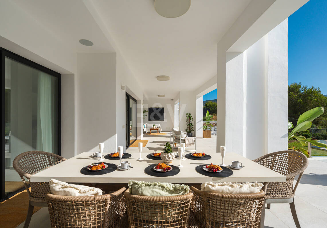 Villa Andrea - Chef-d'œuvre contemporain en première ligne de golf à Santa Maria Golf, Elviria
