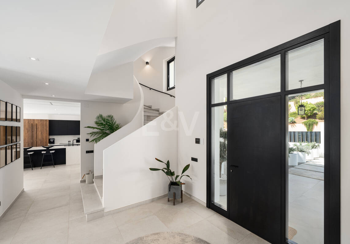 Villa Andrea - Chef-d'œuvre contemporain en première ligne de golf à Santa Maria Golf, Elviria