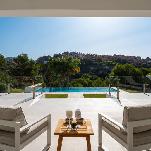 Villa Andrea - Chef-d'œuvre contemporain en première ligne de golf à Santa Maria Golf, Elviria