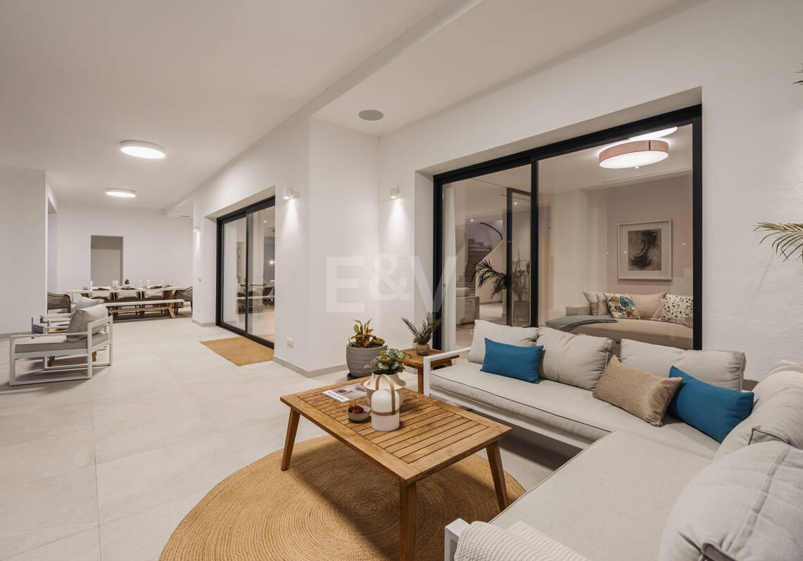 Villa Andrea - Chef-d'œuvre contemporain en première ligne de golf à Santa Maria Golf, Elviria