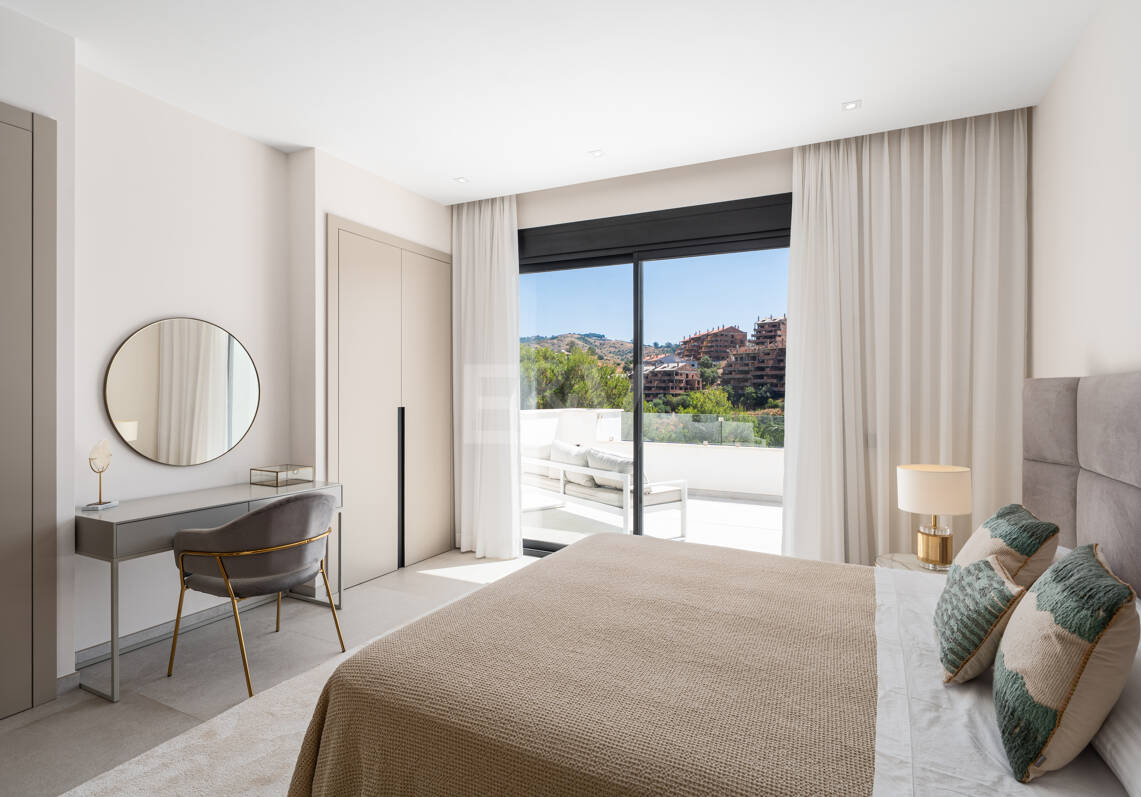 Villa Andrea - Chef-d'œuvre contemporain en première ligne de golf à Santa Maria Golf, Elviria