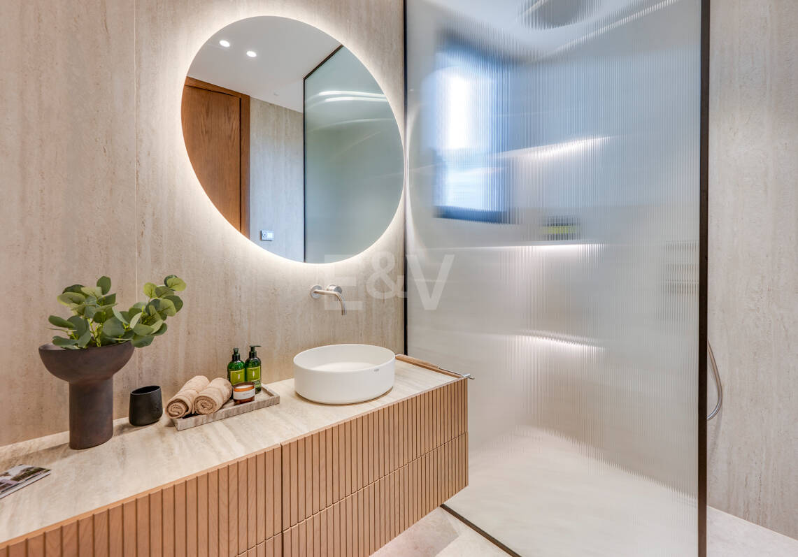 Exclusiva villa en construcción en Nagüeles