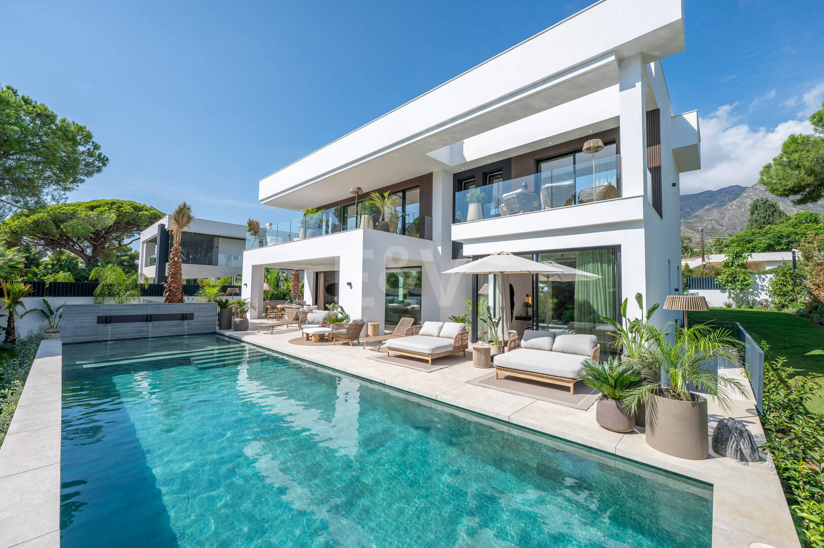 Exclusiva villa en construcción en Nagüeles