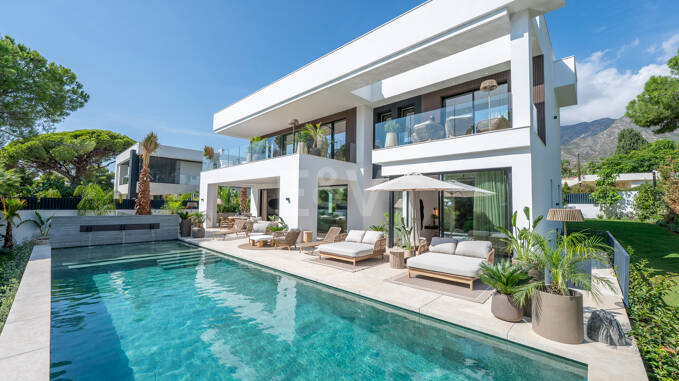 Villa de lujo completamente nueva en Nagüeles, Milla de Oro de Marbella