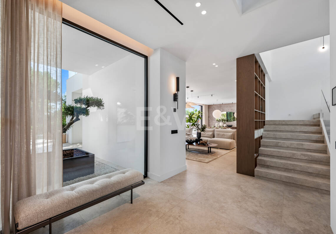 Exclusiva villa en construcción en Nagüeles