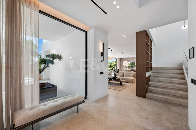 Exclusiva villa en construcción en Nagüeles