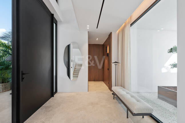 Exclusiva villa en construcción en Nagüeles