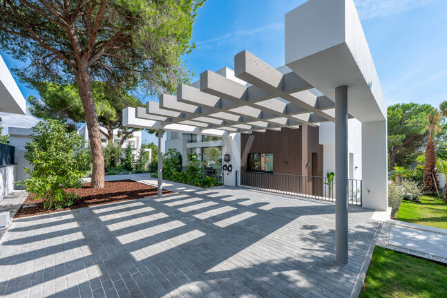 Exclusiva villa en construcción en Nagüeles