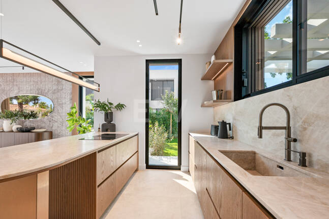 Exclusiva villa en construcción en Nagüeles