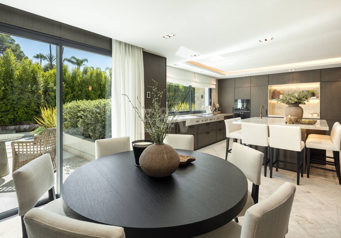Villa de lujo en primera línea de golf con spa privado y zonas de entretenimiento