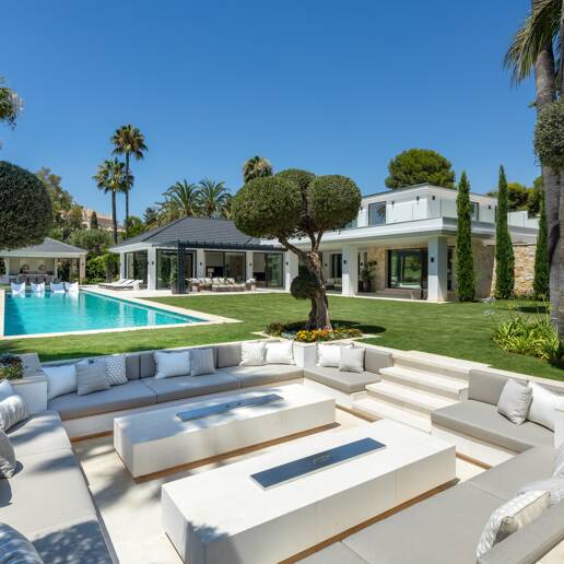 Villa de lujo en primera línea de golf con spa privado y zonas de entretenimiento