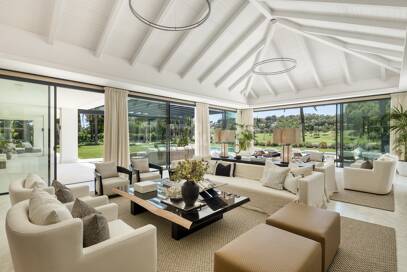 Villa de lujo en primera línea de golf con spa privado y zonas de entretenimiento