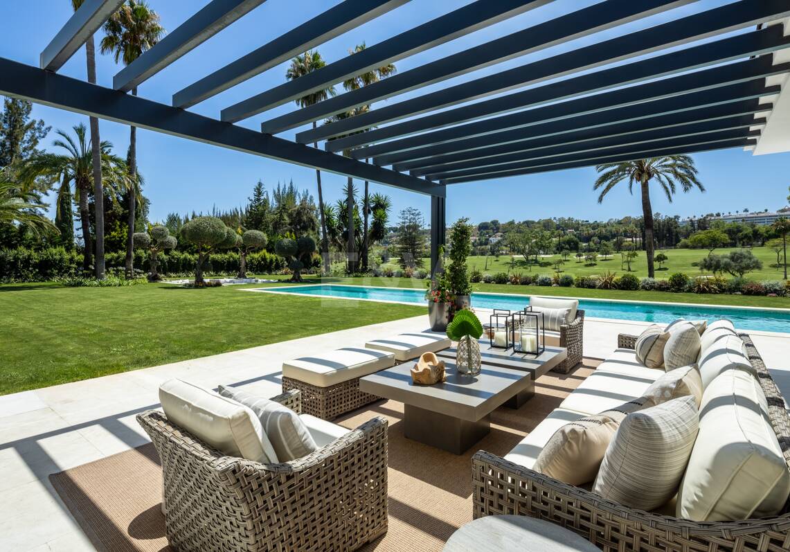 Villa de lujo en primera línea de golf con spa privado y zonas de entretenimiento