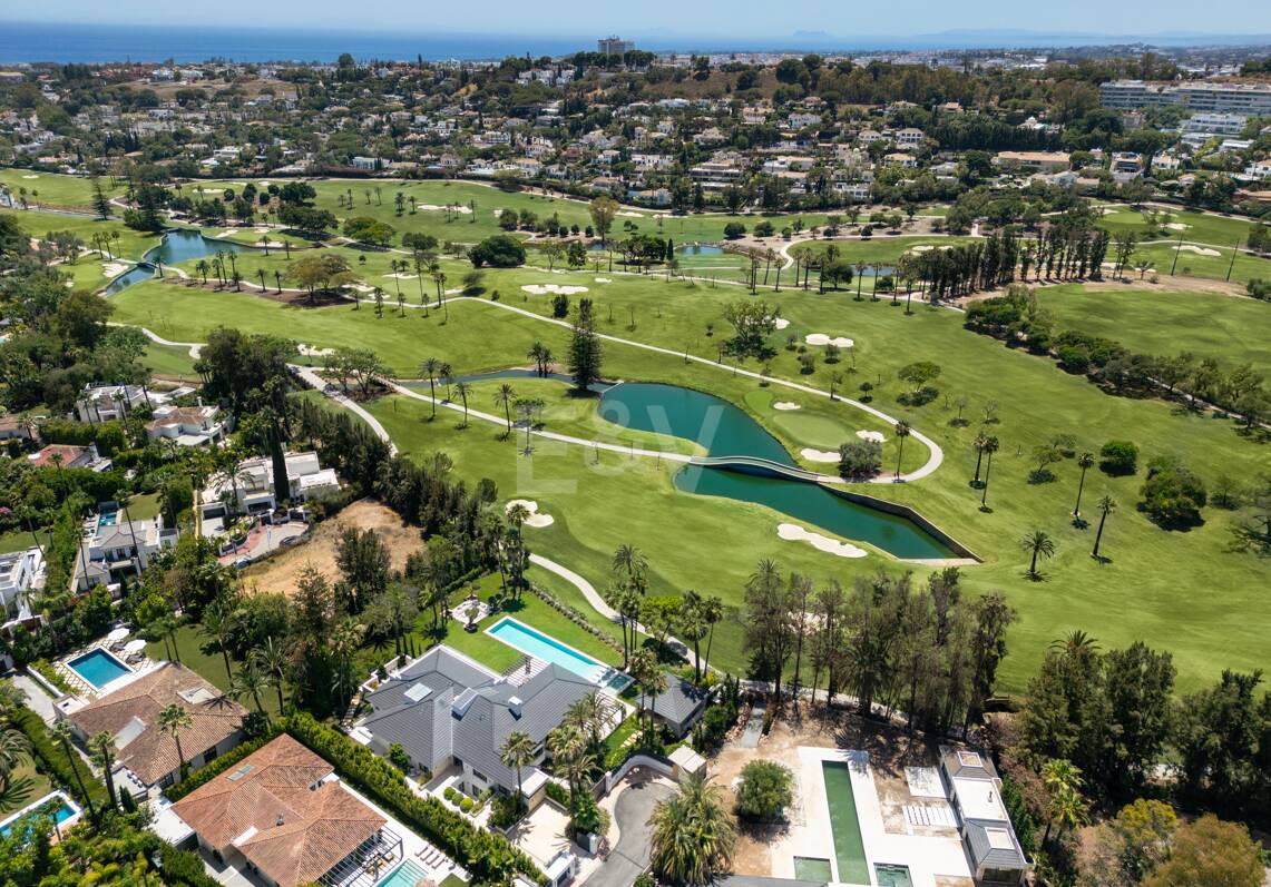 Villa de lujo en primera línea de golf con spa privado y zonas de entretenimiento