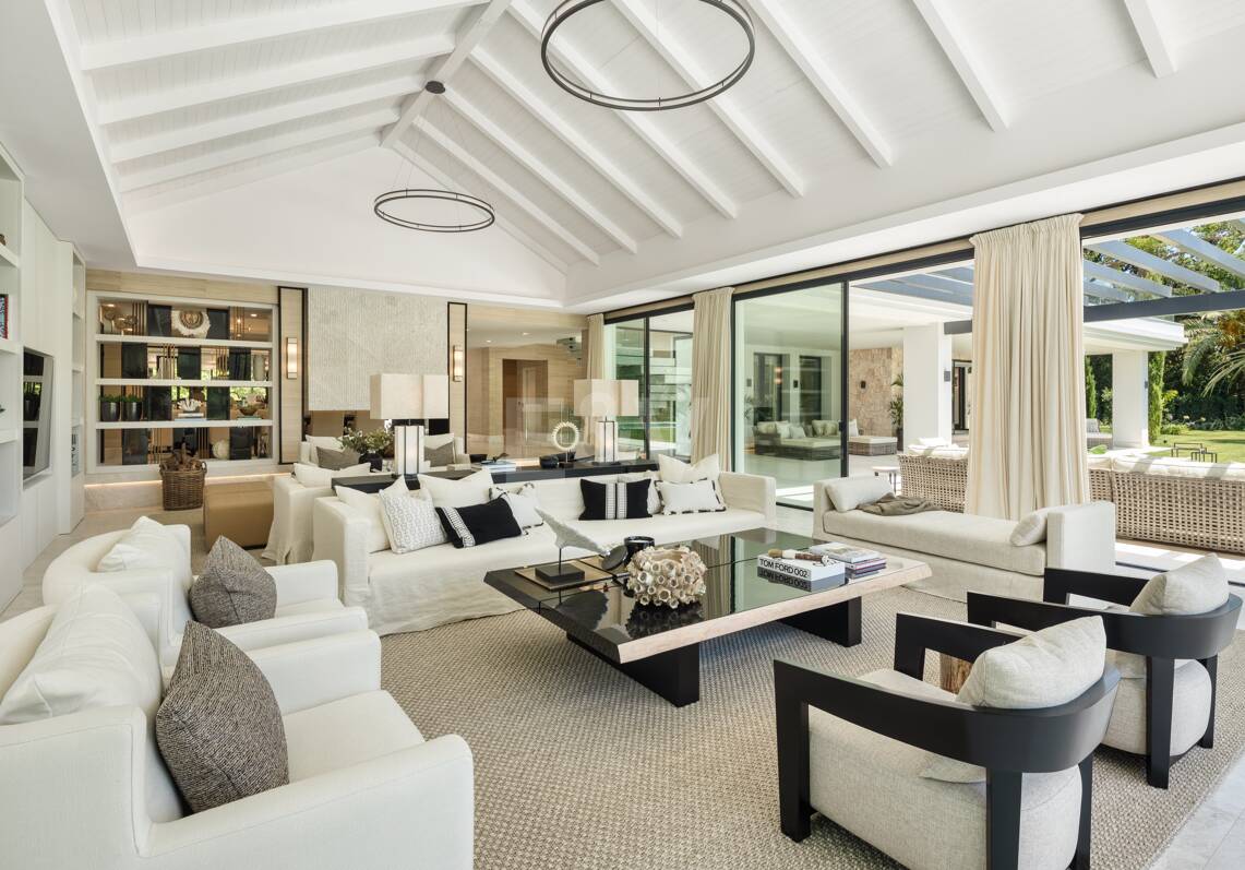 Villa de lujo en primera línea de golf con spa privado y zonas de entretenimiento